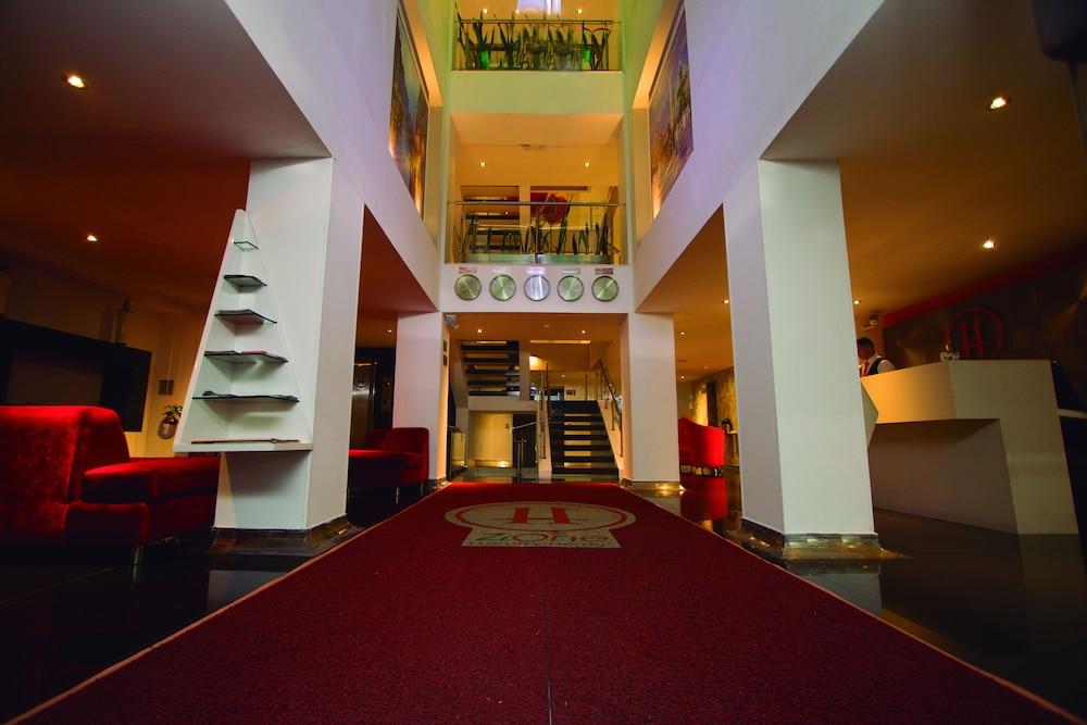 Zi One Luxury Hotel Pereira Luaran gambar