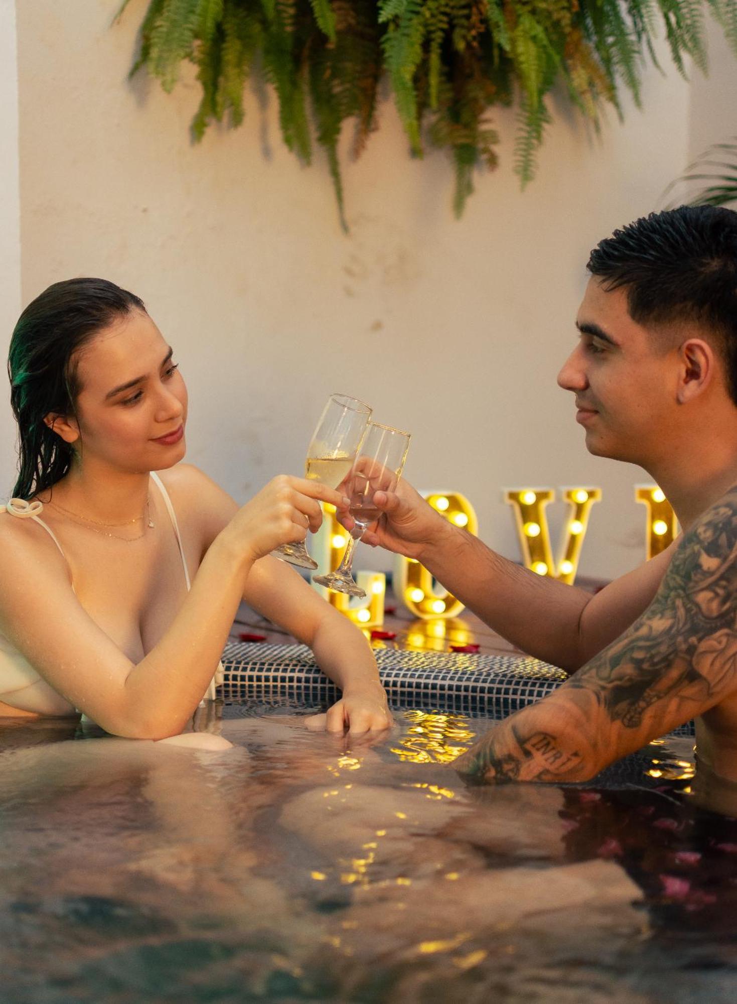 Zi One Luxury Hotel Pereira Luaran gambar