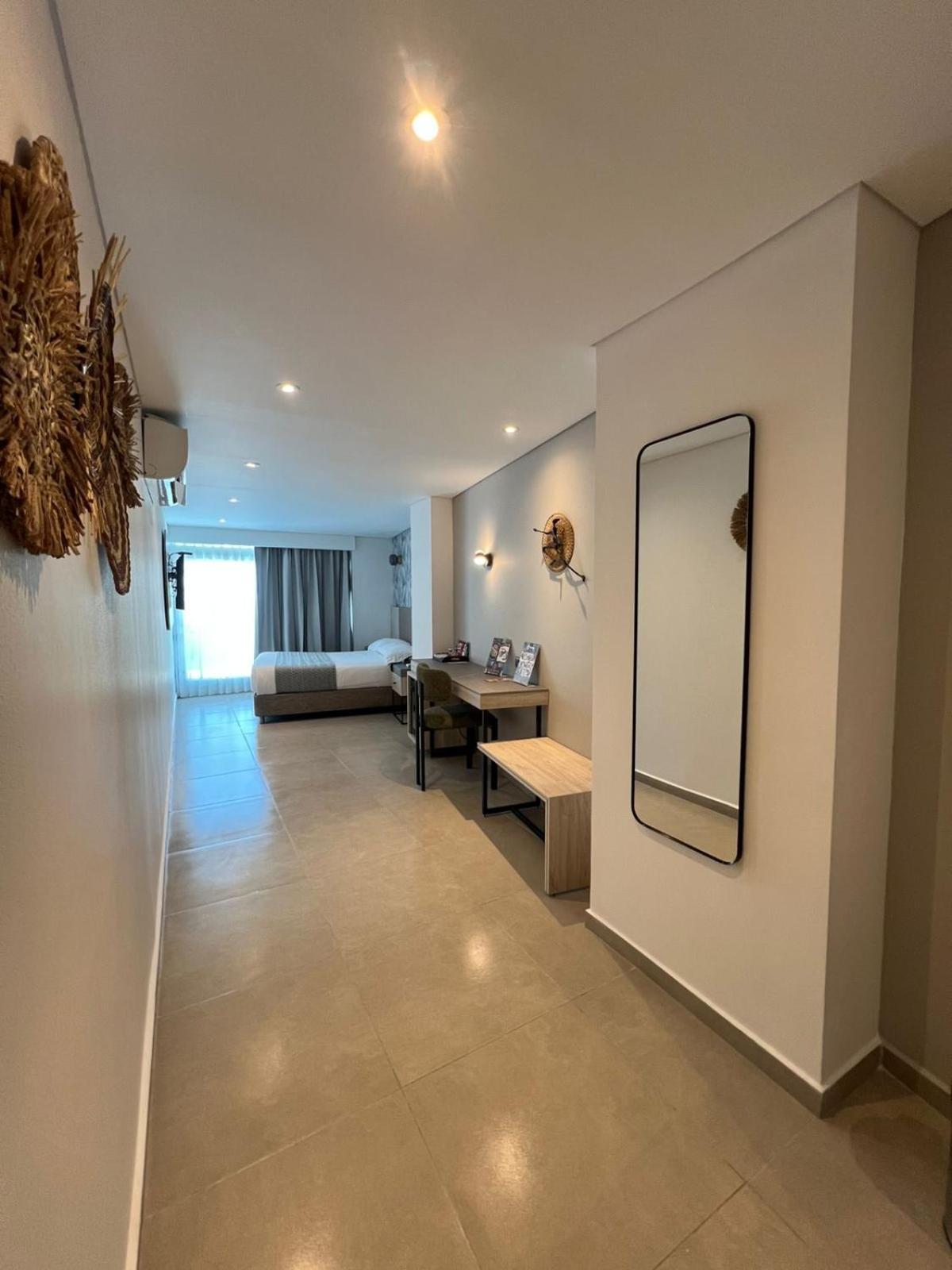 Zi One Luxury Hotel Pereira Luaran gambar