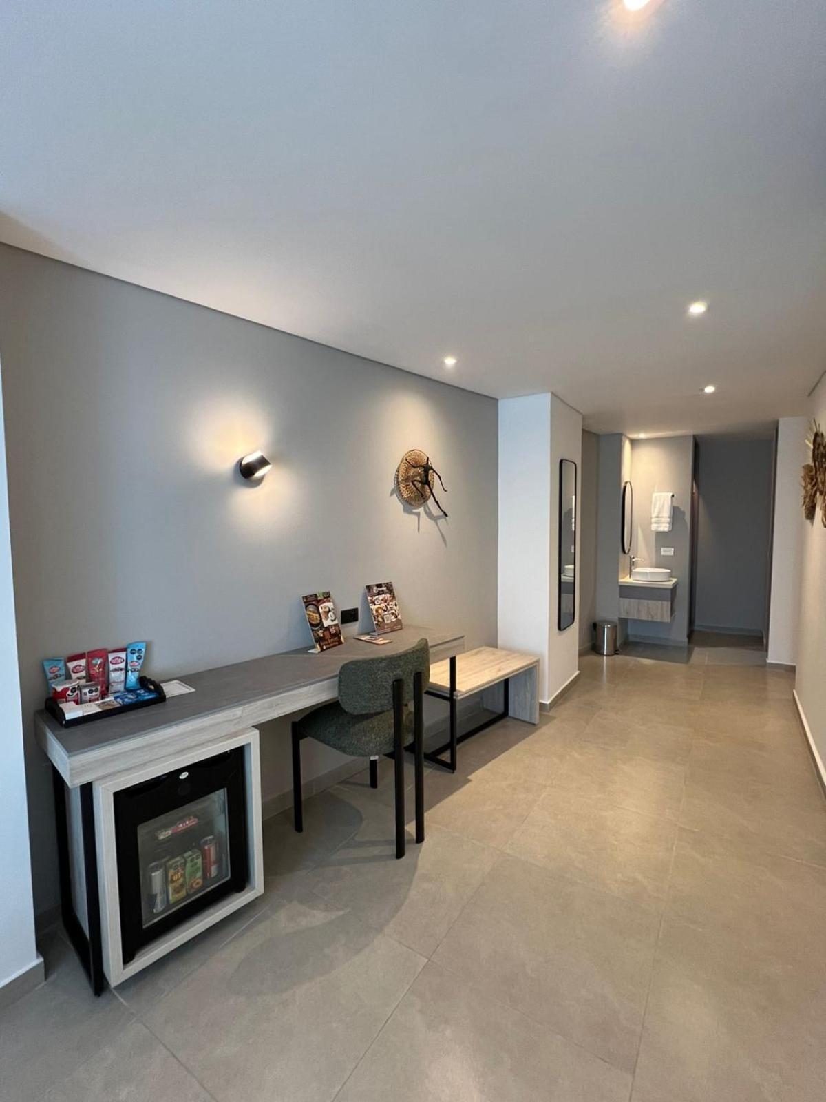 Zi One Luxury Hotel Pereira Luaran gambar