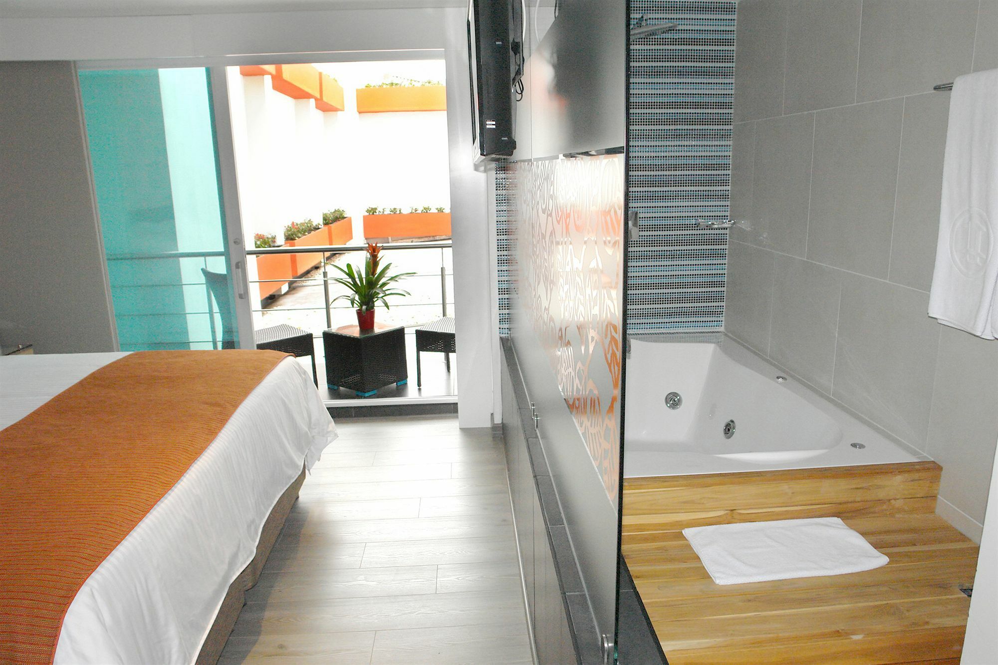 Zi One Luxury Hotel Pereira Luaran gambar
